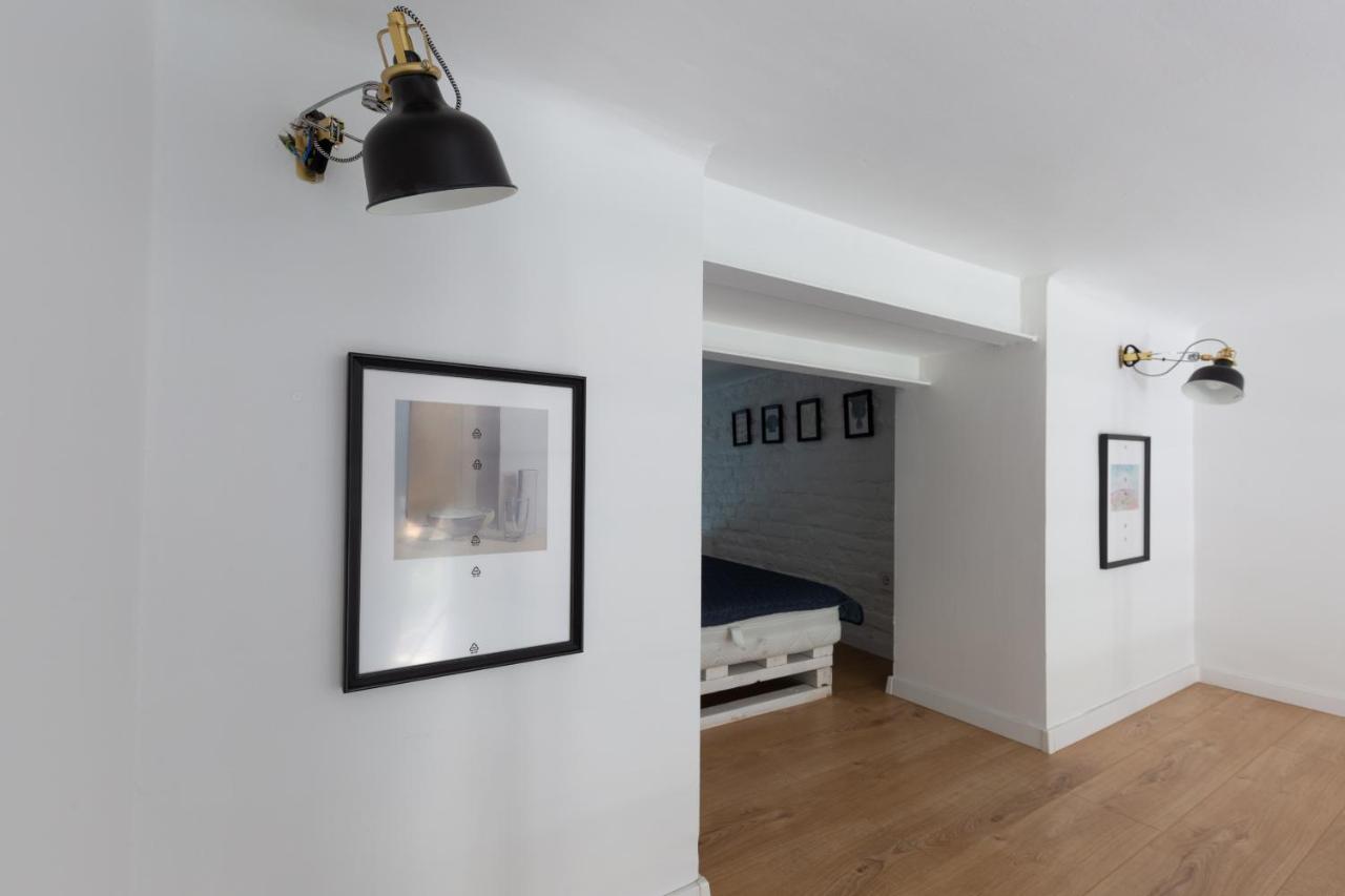 בודפשט Black And White Apartment מראה חיצוני תמונה